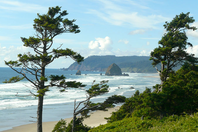 Cannon Beach, Oregon, photo taken from the south